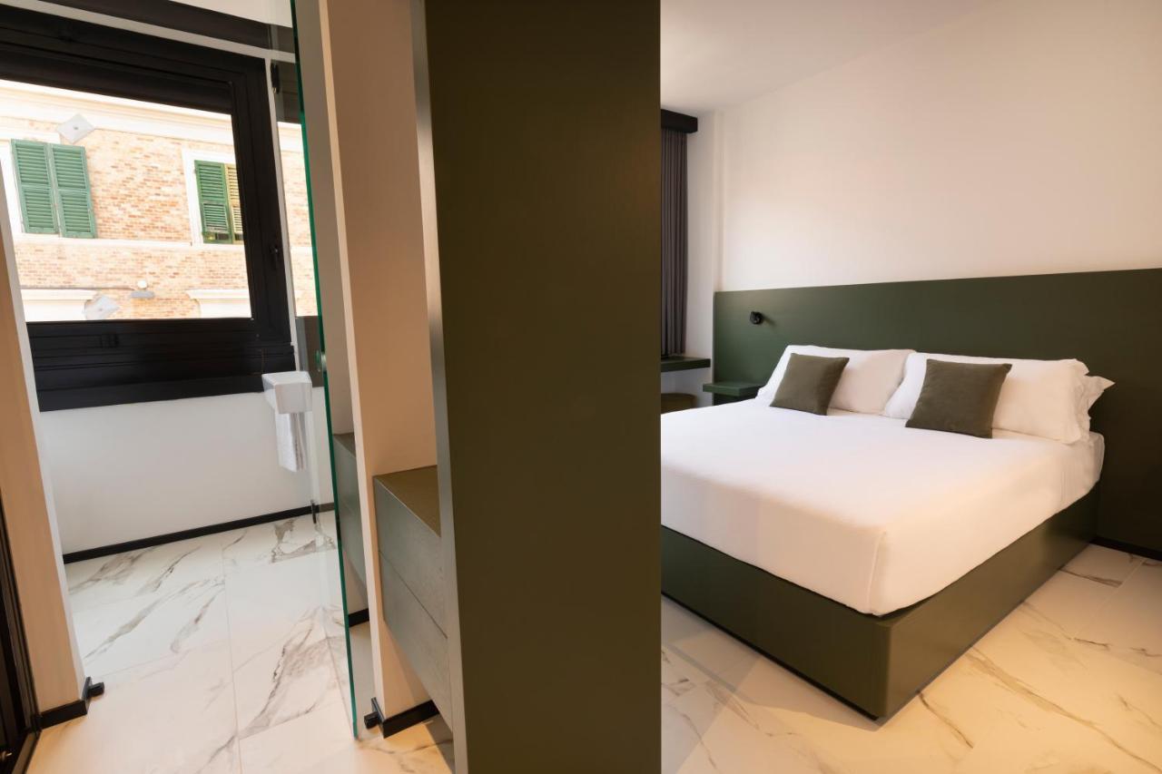 The City Hotel Анкона Екстериор снимка